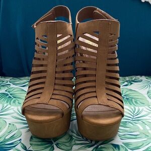Women’s Speed Limit 98 Open Toe Laser Cut Nubuck Upper Platform Heels - Manji